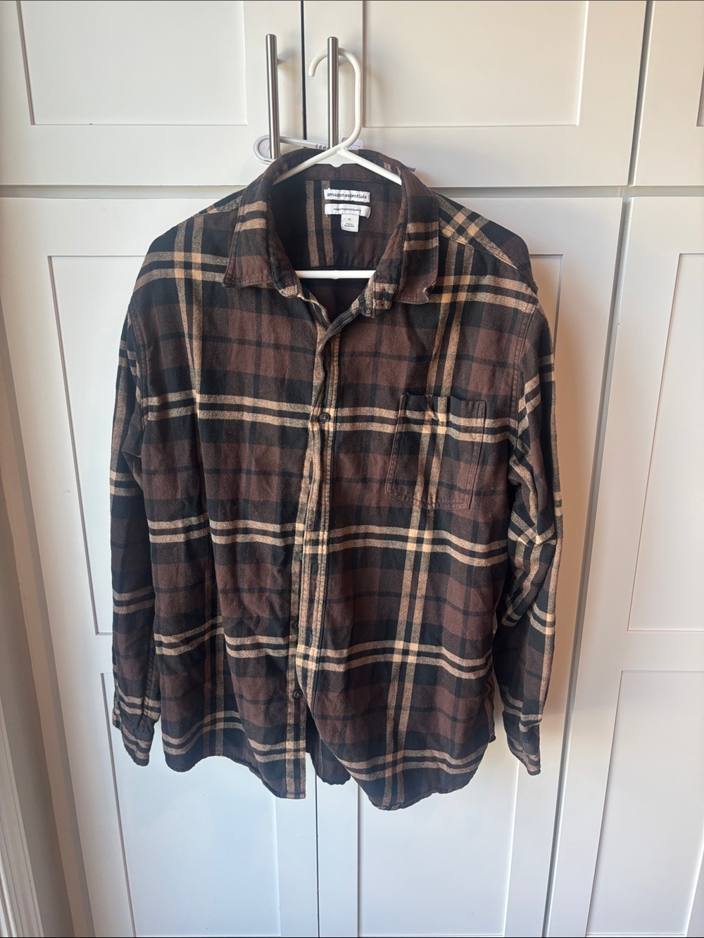 Amazon Essentials Brown and Beige Plaid Lightweight Shirt Jacket (XL)